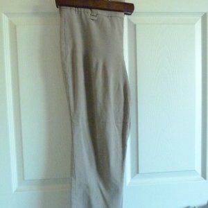 Alfani Tummy-Control Capri